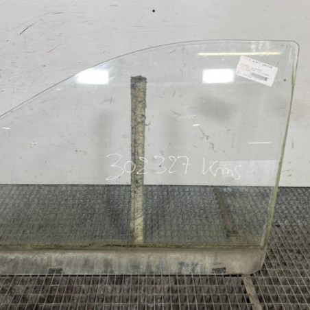 Vitre avant gauche MERCEDES VITO 639 Photo n°1