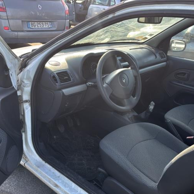 Baguette de porte avant droite RENAULT CLIO 2 CAMPUS Photo n°13