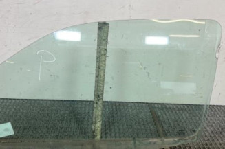 Vitre avant gauche RENAULT CLIO 2 CAMPUS Photo n°1