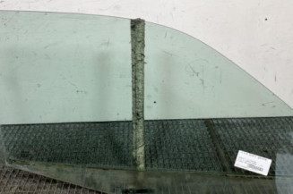 Vitre avant gauche RENAULT CLIO 2 CAMPUS