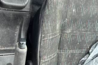 Vitre avant droit VOLKSWAGEN GOLF 3