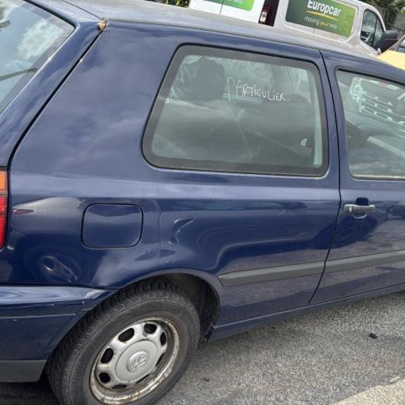 Vitre avant gauche VOLKSWAGEN GOLF 3 Photo n°10