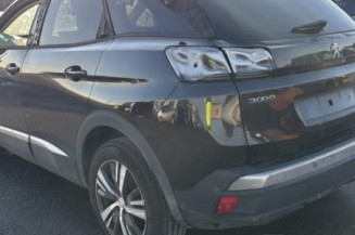 Baie de pare brise PEUGEOT 3008 2