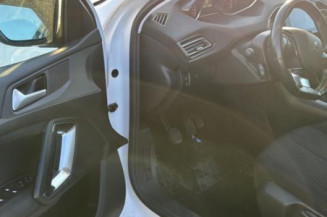 Baie de pare brise PEUGEOT 308 2
