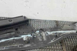 Baie de pare brise PEUGEOT 2008 2