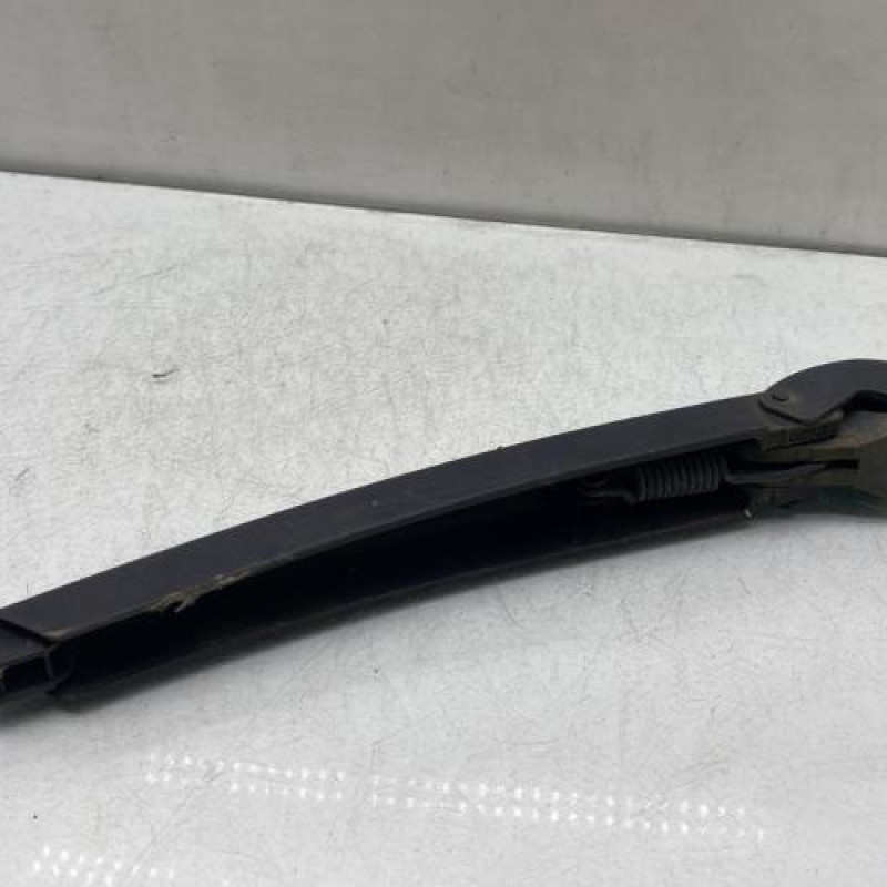 Bras essuie glace arriere FIAT 500 2 Photo n°2