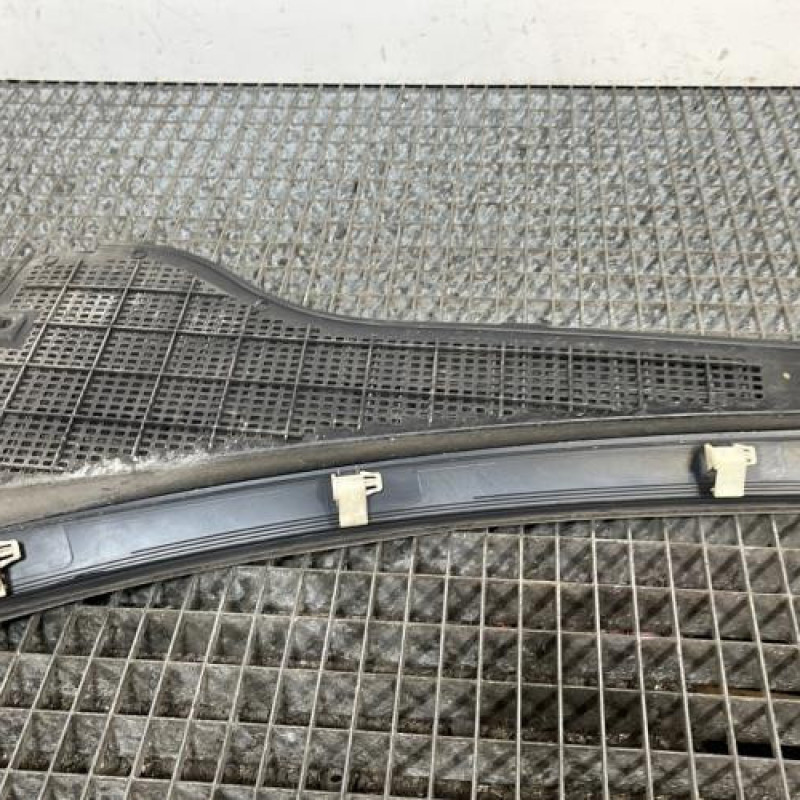 Baie de pare brise RENAULT CLIO 3 Photo n°4