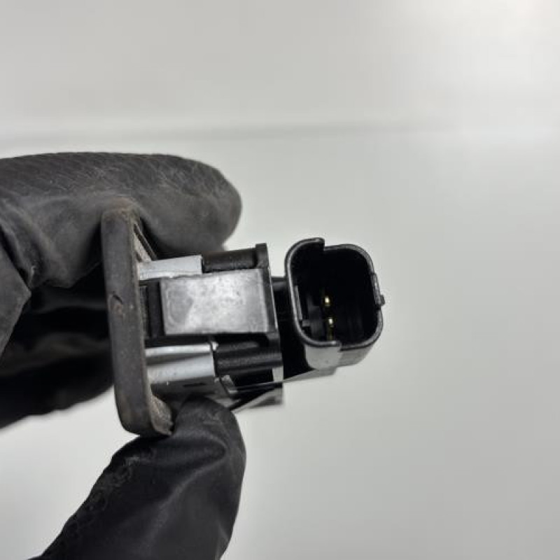 Bouton de coffre PEUGEOT 2008 1 Photo n°4