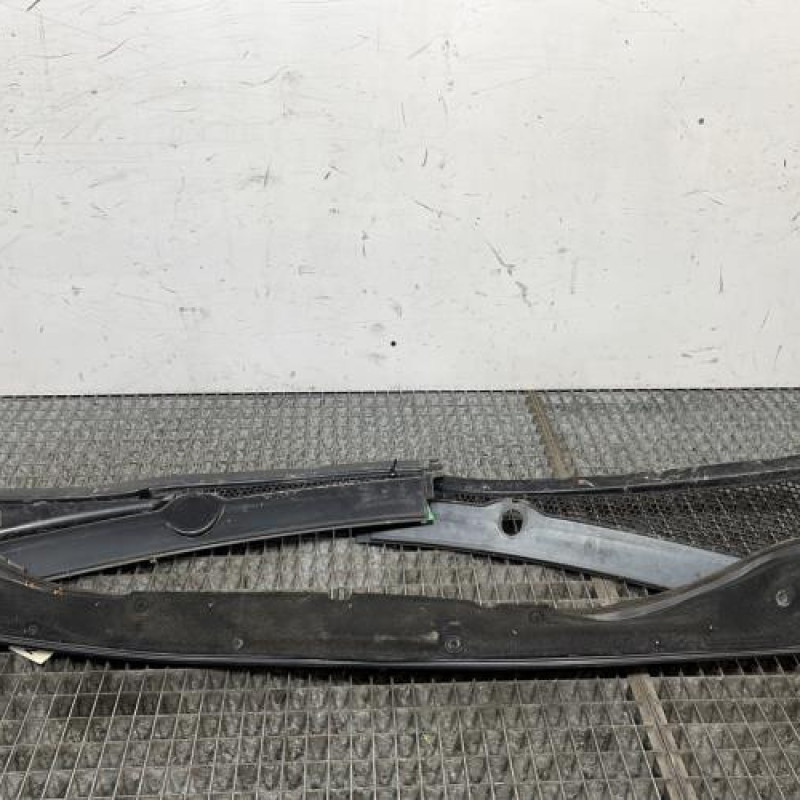 Baie de pare brise PEUGEOT 2008 1 Photo n°4