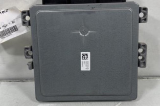 Calculateur moteur PEUGEOT 3008 1
