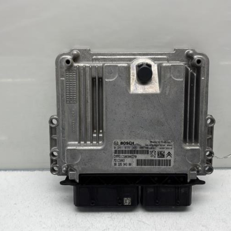 Calculateur moteur PEUGEOT 308 2 Photo n°1