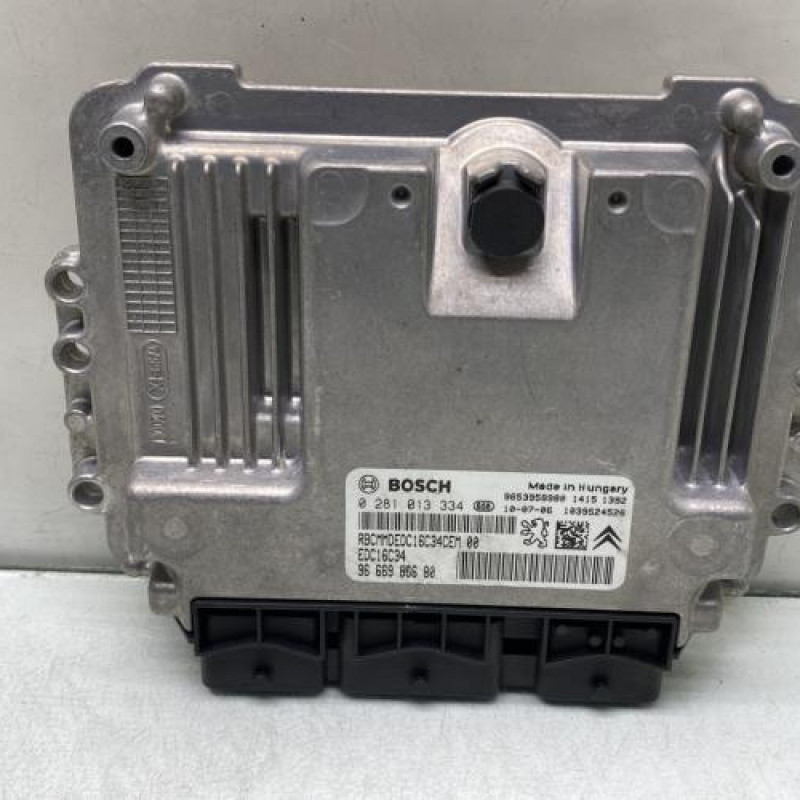 Calculateur moteur CITROEN C4 GRAND PICASSO 1 Photo n°1