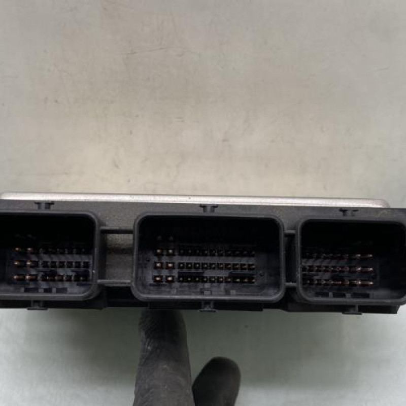 Calculateur moteur CITROEN C4 GRAND PICASSO 1 Photo n°3