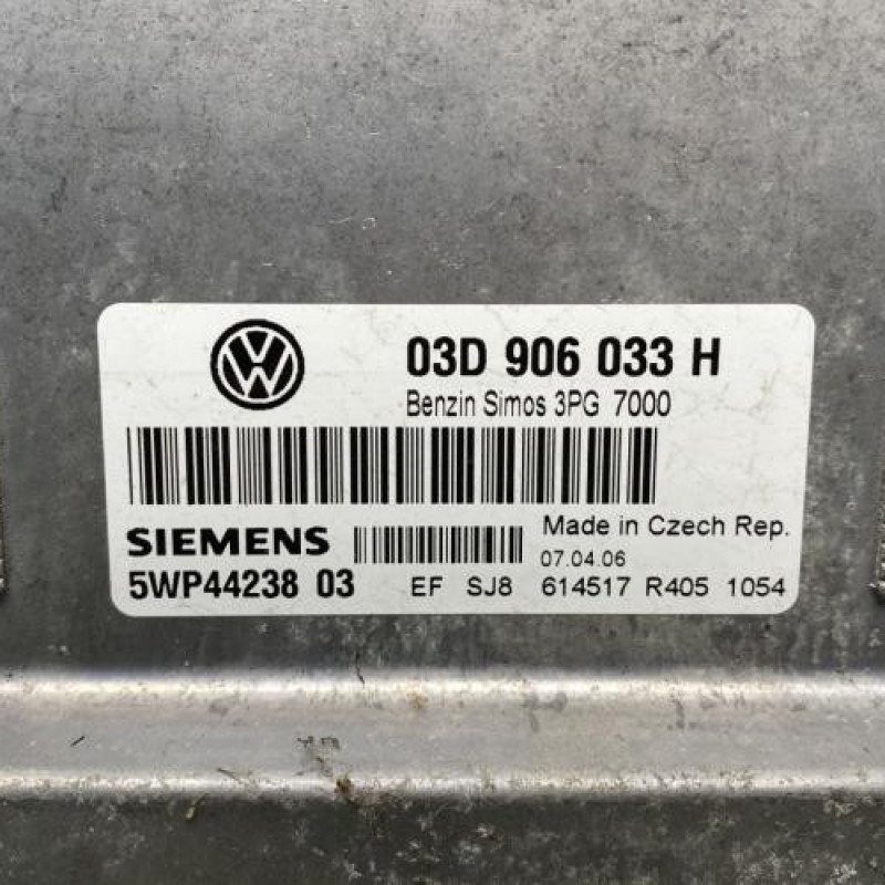 Calculateur moteur VOLKSWAGEN FOX Photo n°2