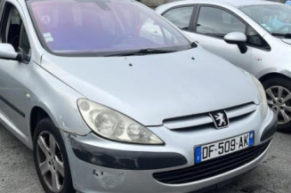 Calculateur moteur PEUGEOT 307
