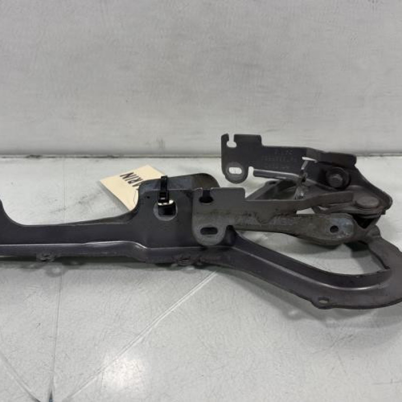 Charniere de capot PEUGEOT 2008 1 Photo n°2