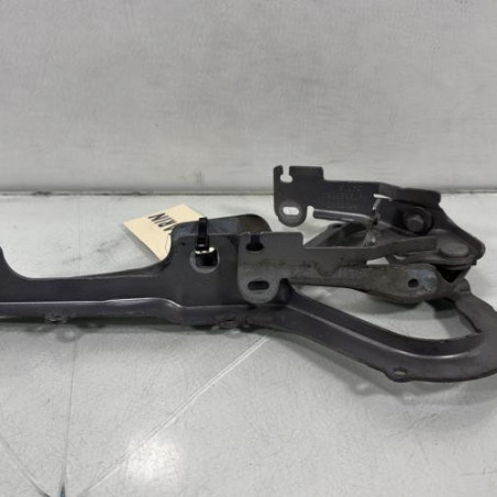 Charniere de capot PEUGEOT 2008 1