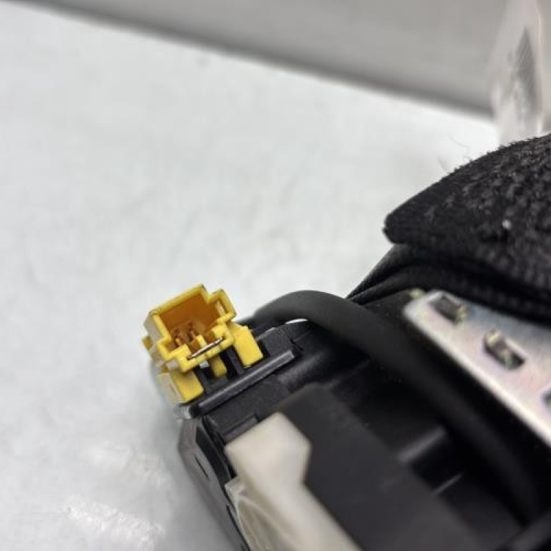 Pretensionneur de ceinture arriere gauche MERCEDES CLASSE C 204 Photo n°3