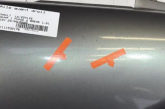 Aile avant droit RENAULT LAGUNA 1