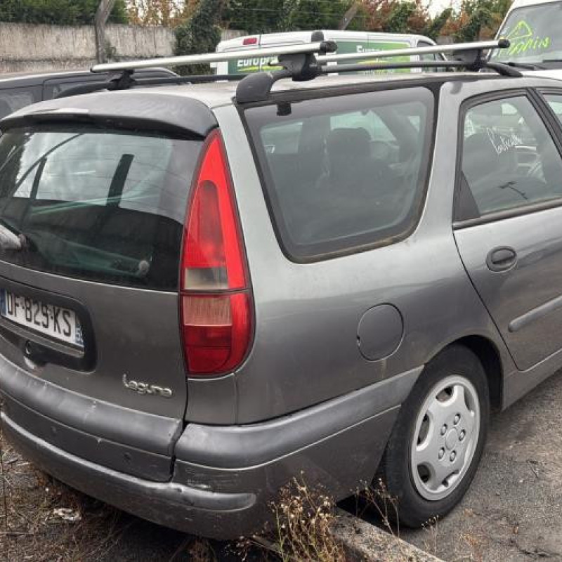 Aile avant gauche RENAULT LAGUNA 1 Photo n°8