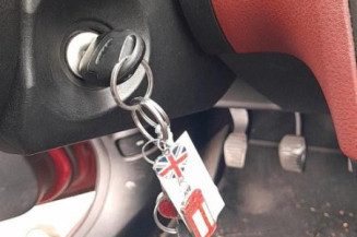 Aile avant droit FORD FIESTA 5