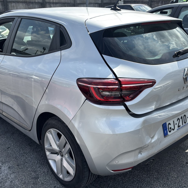 RENAULT CLIO 5 PHASE 1 1.5 BLUE DCI - 8V TURBO Photo n°16