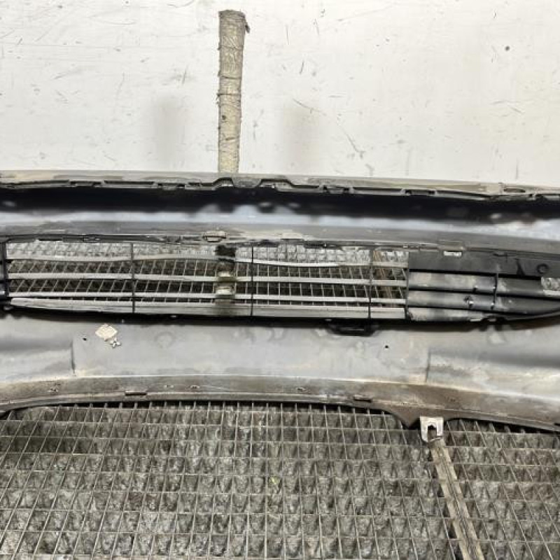 Pare choc avant PEUGEOT 206 Photo n°5