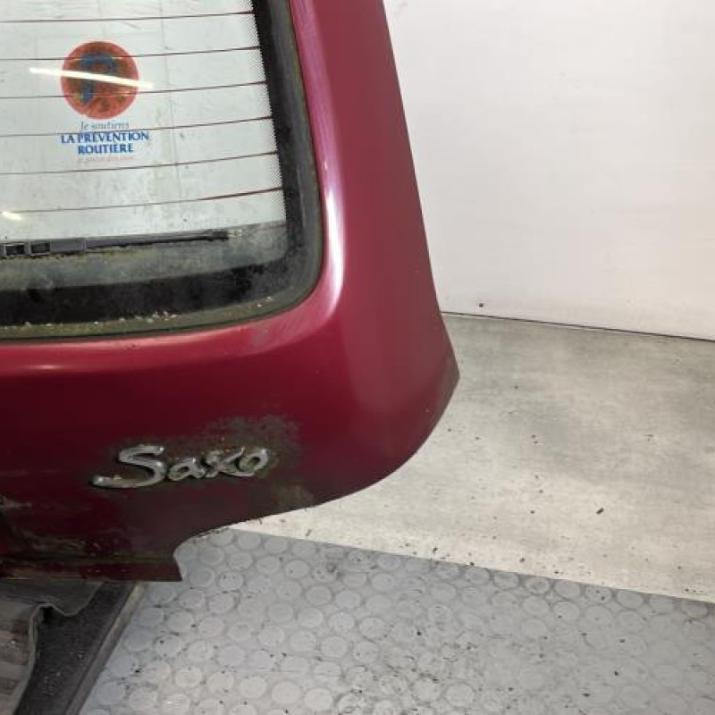 Malle/Hayon arriere CITROEN SAXO Photo n°4