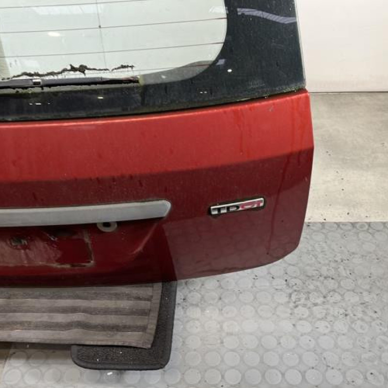 Malle/Hayon arriere FORD FIESTA 5 Photo n°4