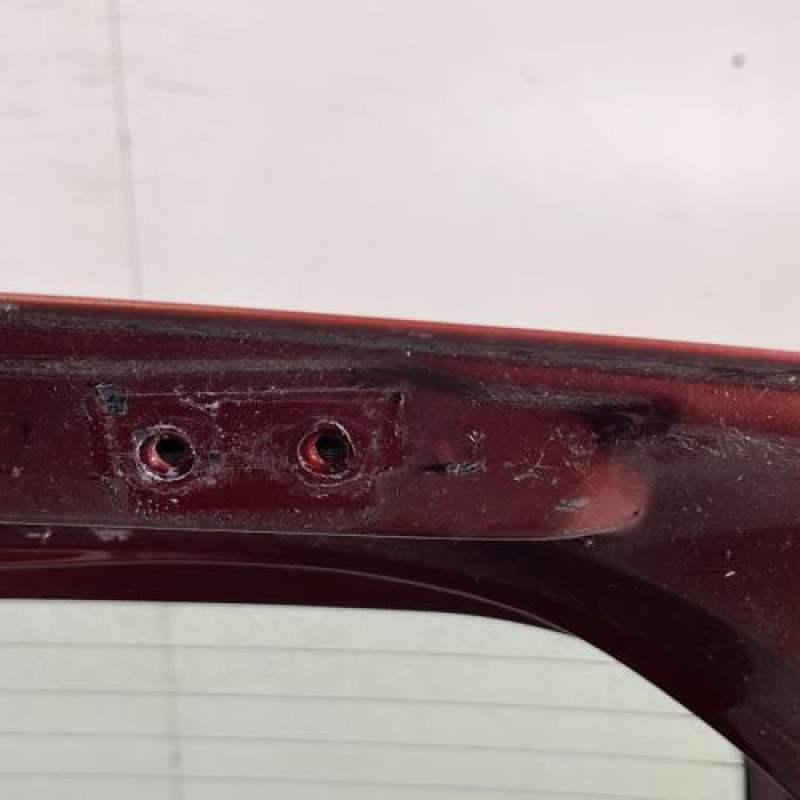 Malle/Hayon arriere FORD FIESTA 5 Photo n°7