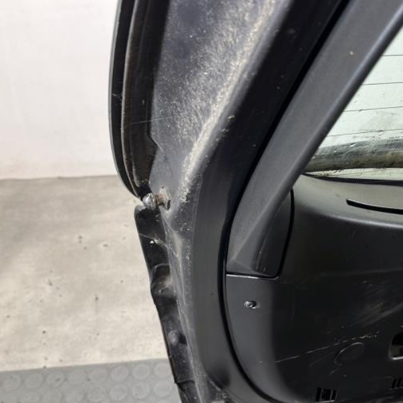 Malle/Hayon arriere ALFA ROMEO 147 Photo n°9