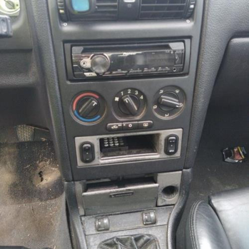 Anti brouillard gauche (feux) OPEL ASTRA G Photo n°6