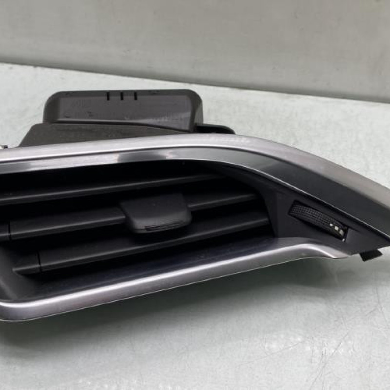 Aerateur tableau de bord avant gauche PEUGEOT 2008 1 Photo n°1