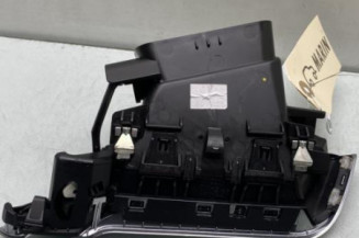 Aerateur tableau de bord avant gauche PEUGEOT 2008 1