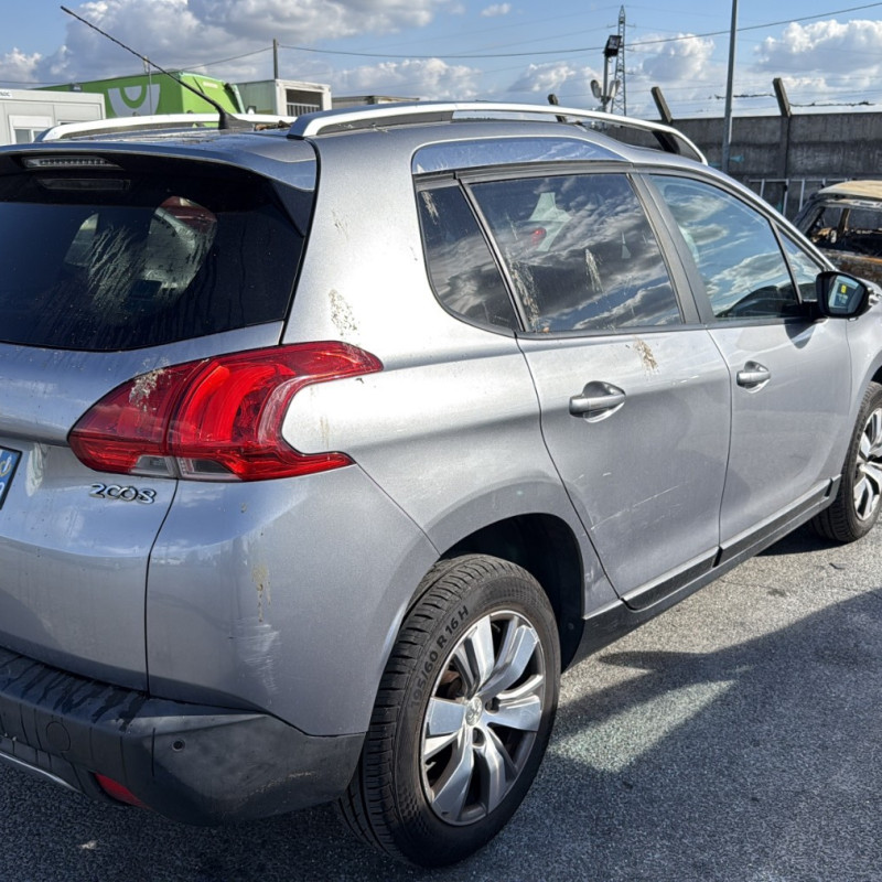 PEUGEOT 2008 1 PHASE 1 1.2 VTI - 12V Photo n°4