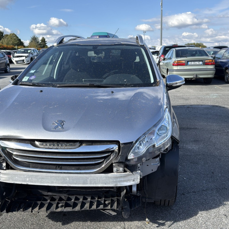 PEUGEOT 2008 1 PHASE 1 1.2 VTI - 12V Photo n°9