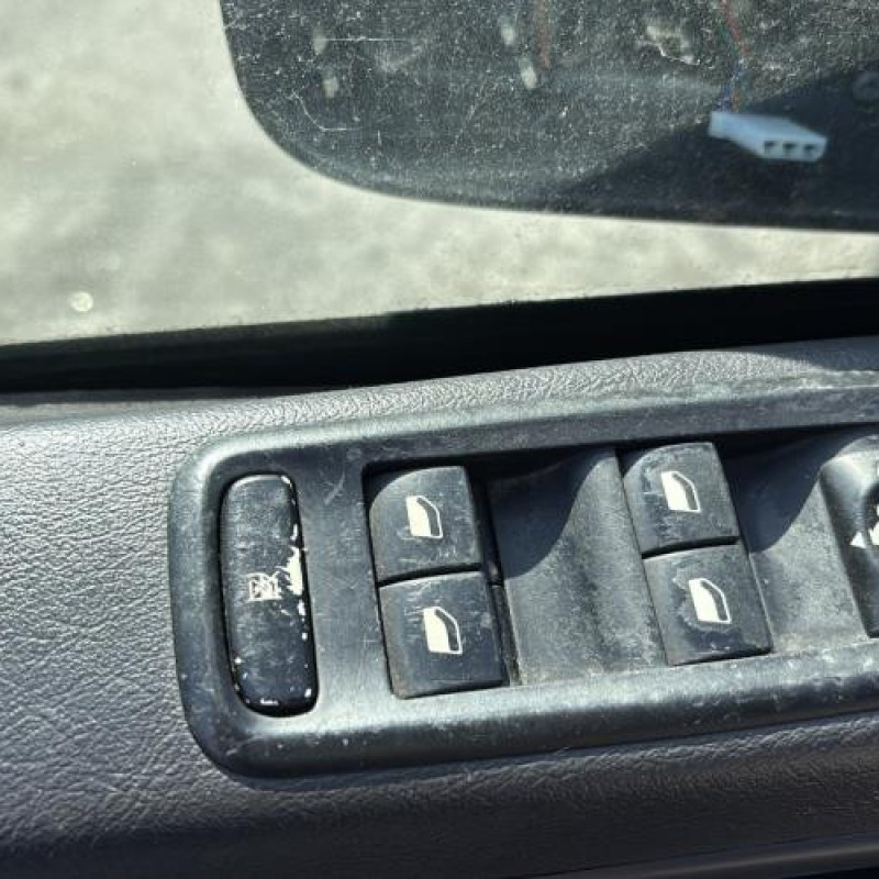 Boitier servitude moteur (BSM) CITROEN C8 Photo n°14