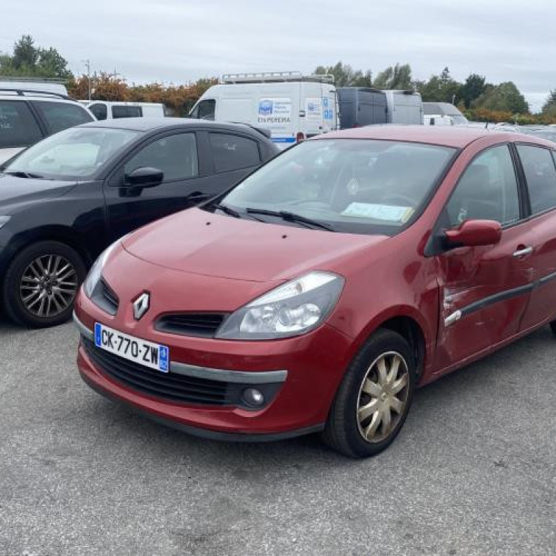 Boitier UCH RENAULT CLIO 3 Photo n°4