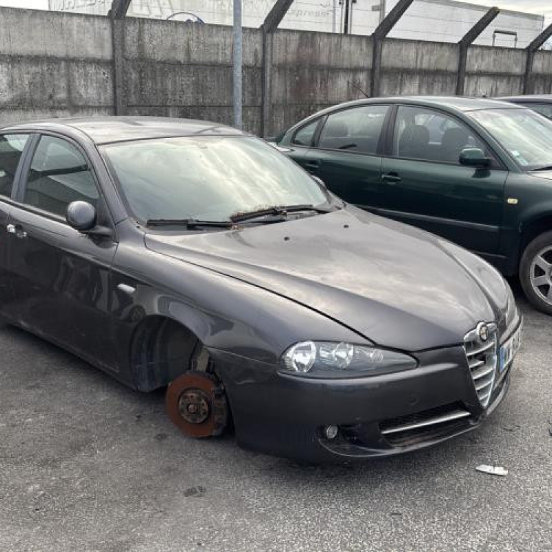 Porte arriere gauche ALFA ROMEO 147 Photo n°8