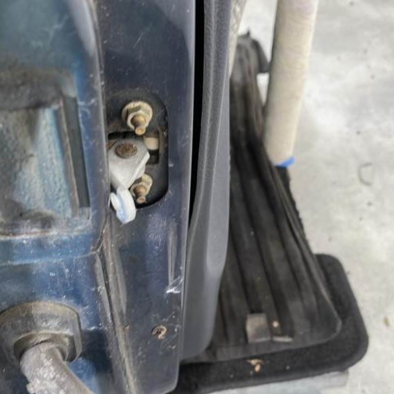 Porte avant droit RENAULT CLIO 2 Photo n°4