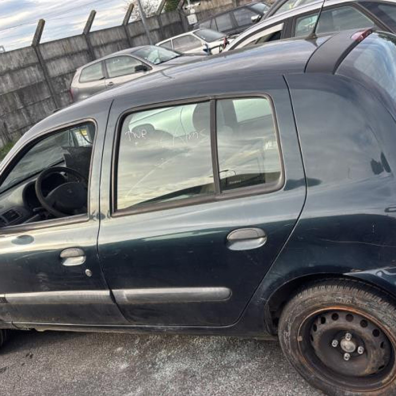 Porte avant droit RENAULT CLIO 2 Photo n°16