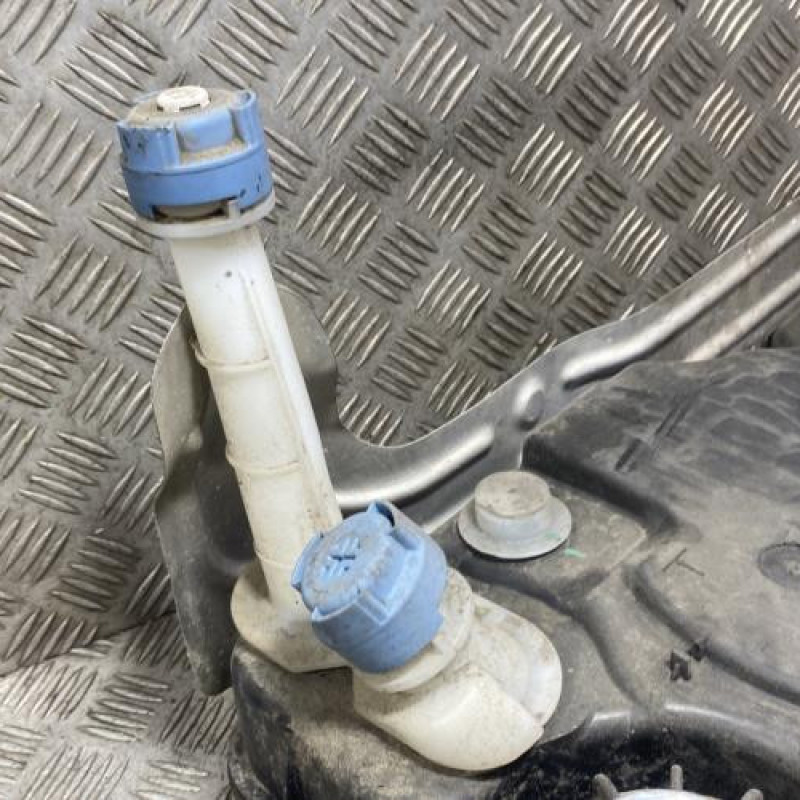 Reservoir AdBlue DS DS4 1 Photo n°3