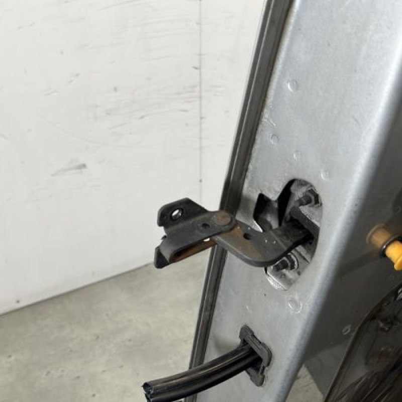 Porte de coffre droit FORD TRANSIT 3 Photo n°3