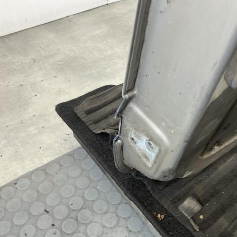 Porte de coffre droit FORD TRANSIT 3 Photo n°4