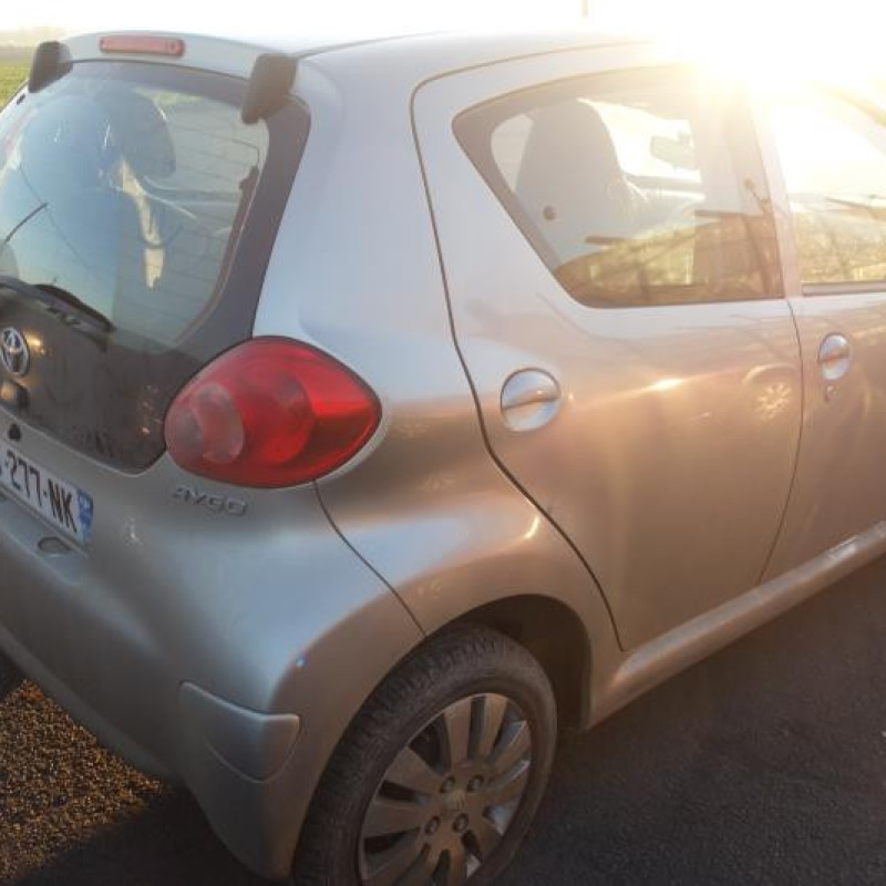 Amortisseur avant gauche TOYOTA AYGO 1 Photo n°3
