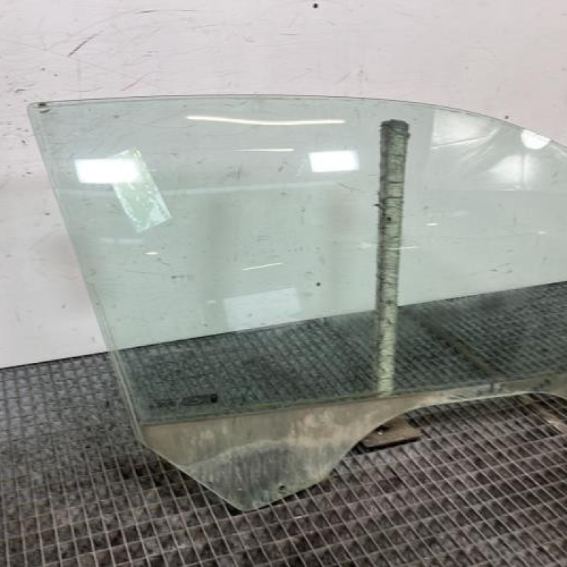 Vitre avant droit FORD FIESTA 5 Photo n°3