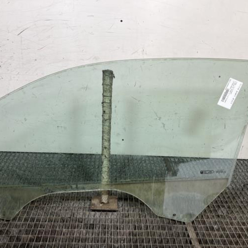 Vitre avant droit FORD FIESTA 5 Photo n°4