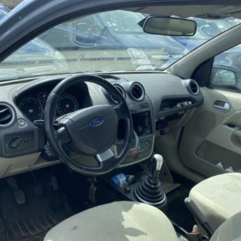 Vitre avant droit FORD FIESTA 5 Photo n°20