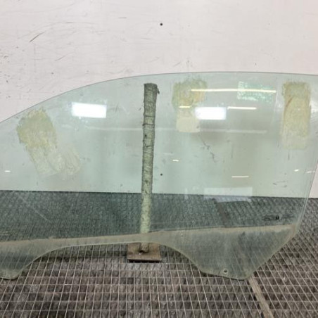 Vitre avant gauche FORD FIESTA 5 Photo n°1