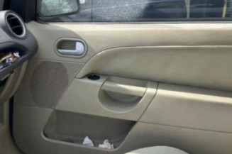 Vitre avant gauche FORD FIESTA 5